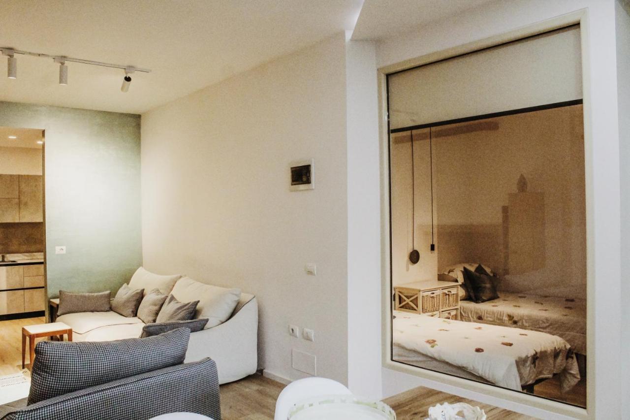 Ivy Lalzi Bay House *